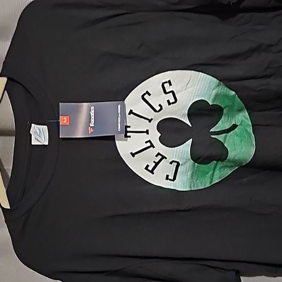 Boston celtics t-shirt - Picture 2 of 4